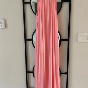 NWT FRNCH Elegant Pink Halter Maxi Dress
Size Small